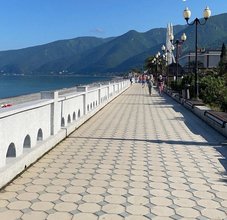 Мини-Отель New Gagra Ngoại thất bức ảnh